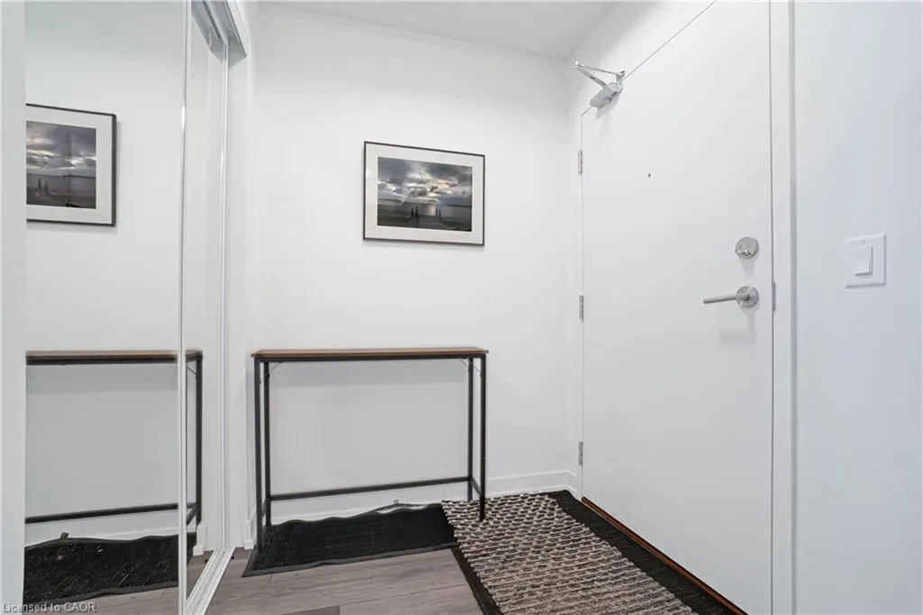 255 Northfield Drive E, #407