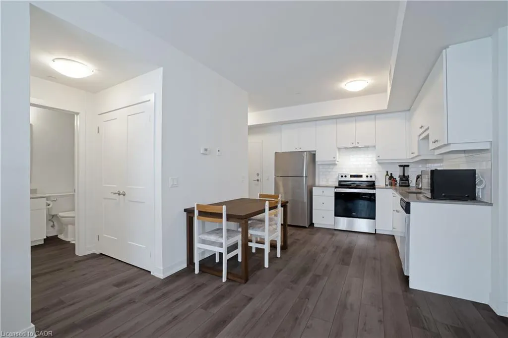 255 Northfield Drive E, #407