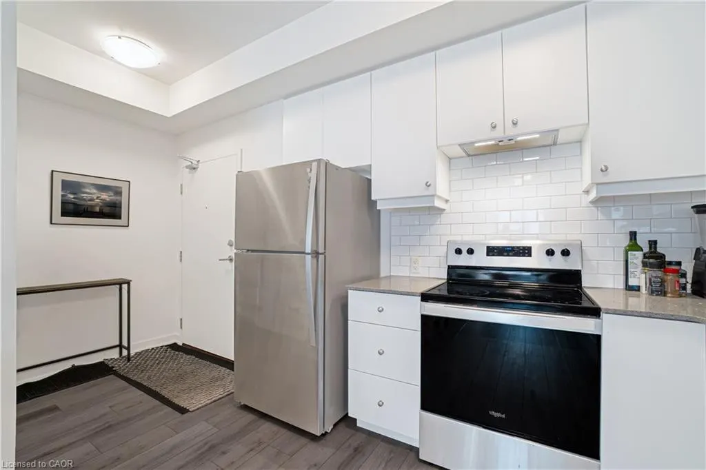 255 Northfield Drive E, #407