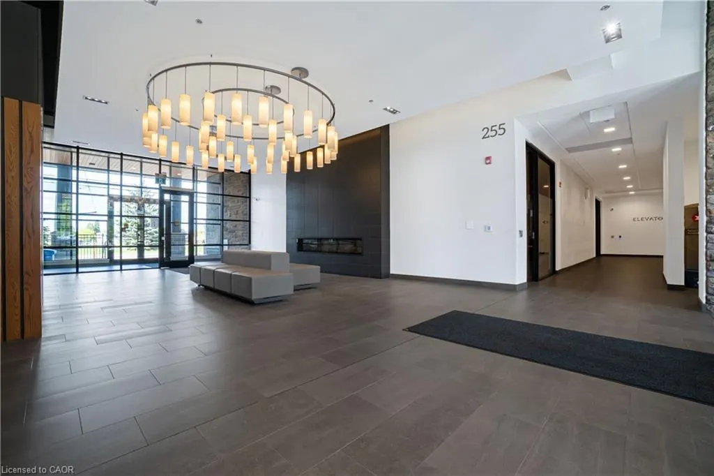 255 Northfield Drive E, #407