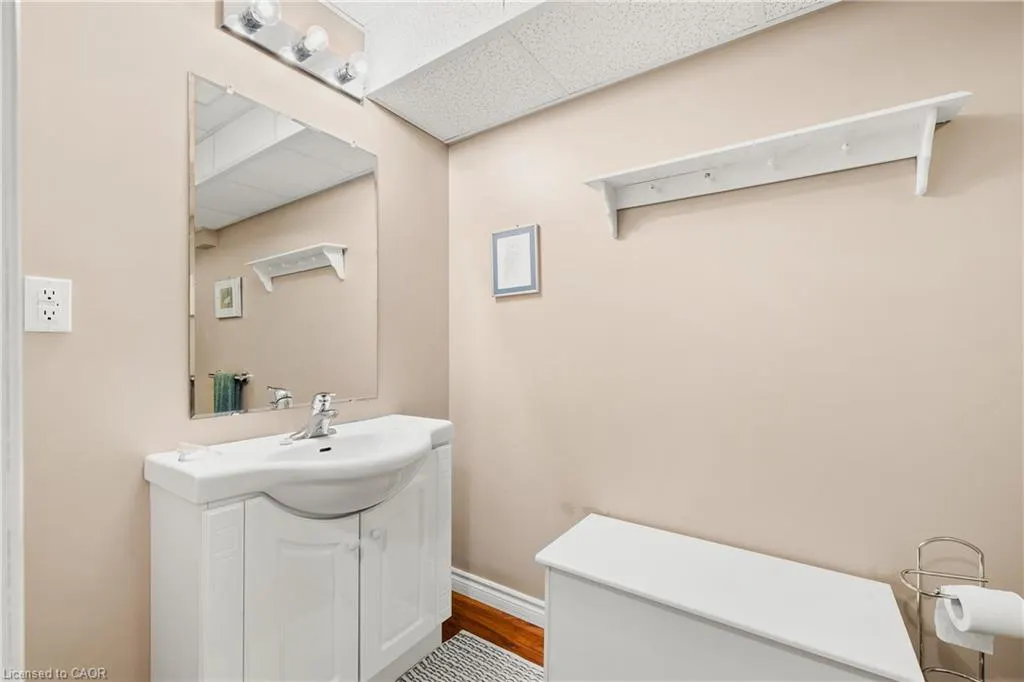 460 Waterloo Street, #2