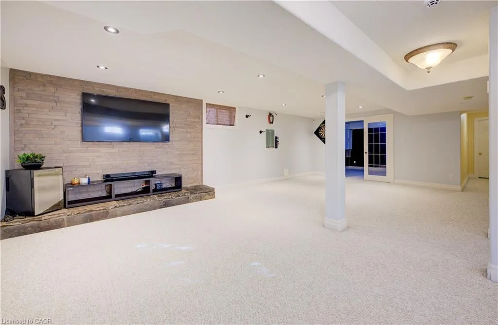 171 Pine Valley Drive