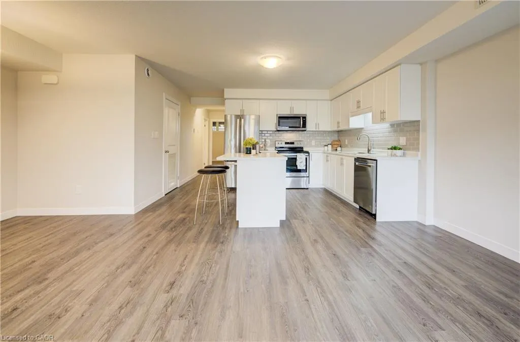 160 Rochefort Street, #C-18