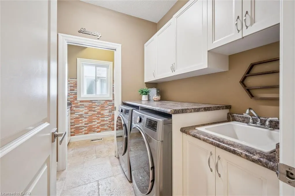 461 Woodbine Avenue