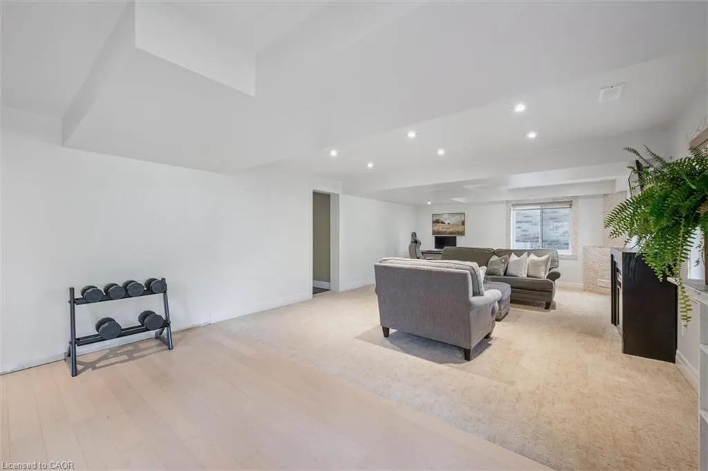 461 Woodbine Avenue