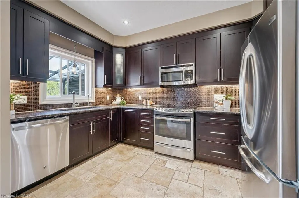 461 Woodbine Avenue