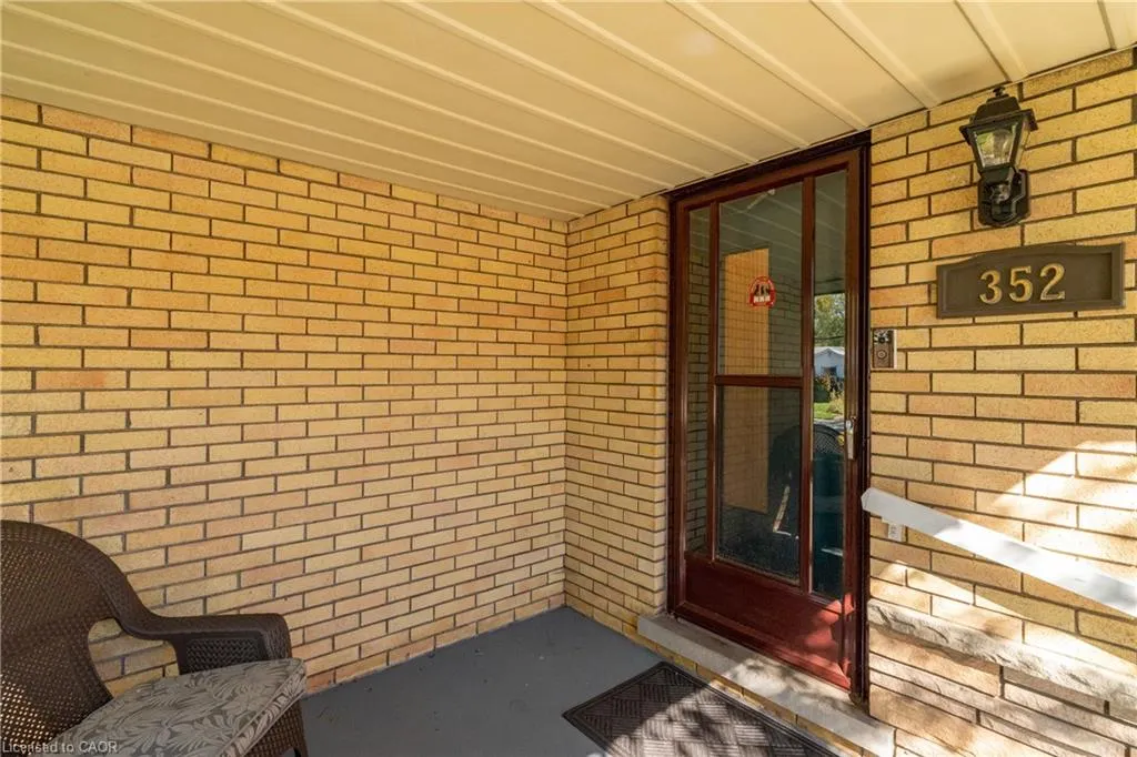 352 Vanier Drive