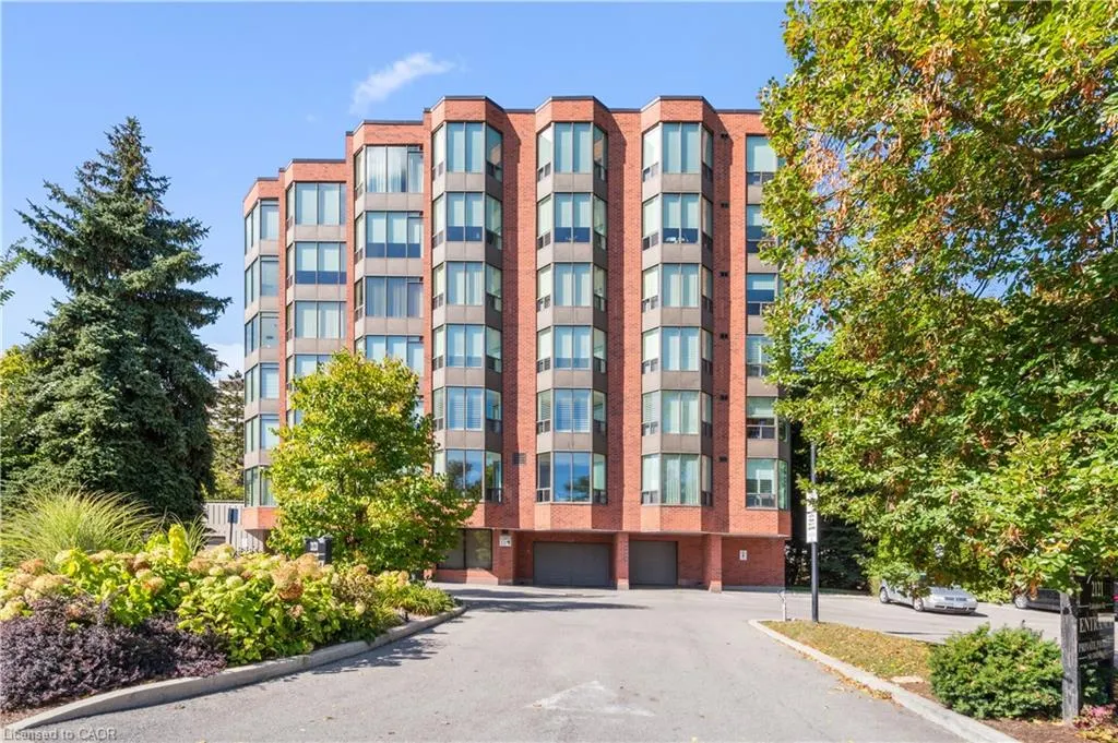 2121 Lakeshore Road, #401
