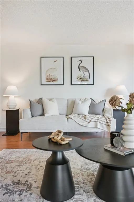 2121 Lakeshore Road, #401