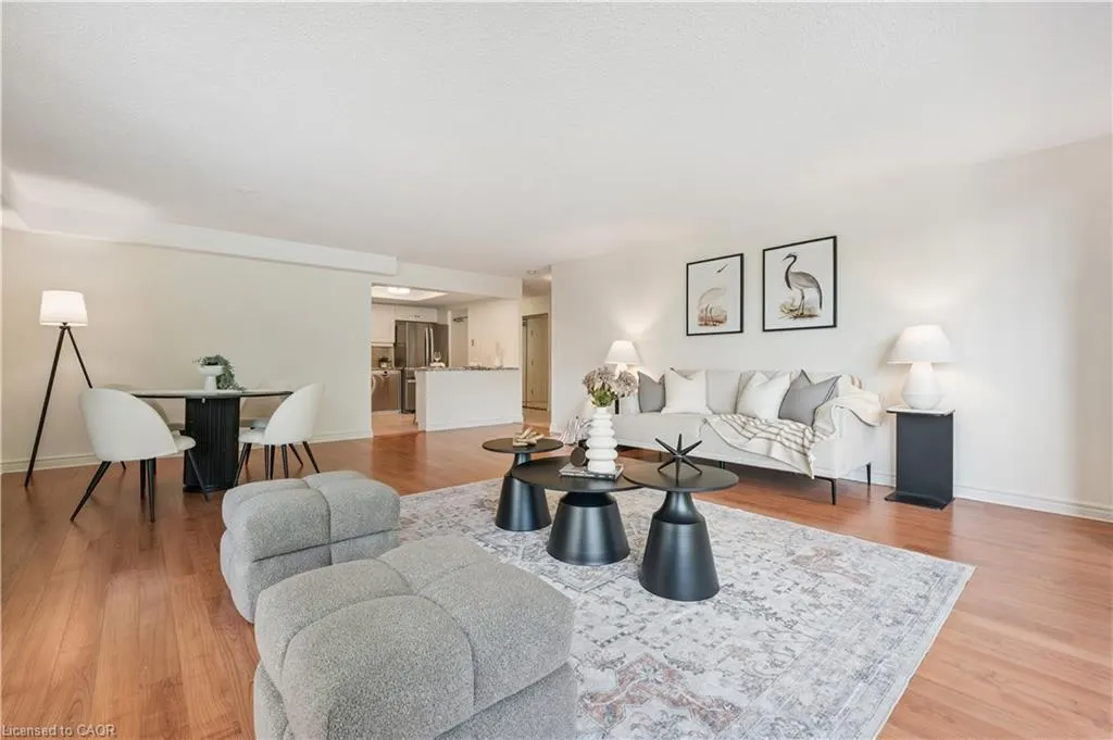 2121 Lakeshore Road, #401