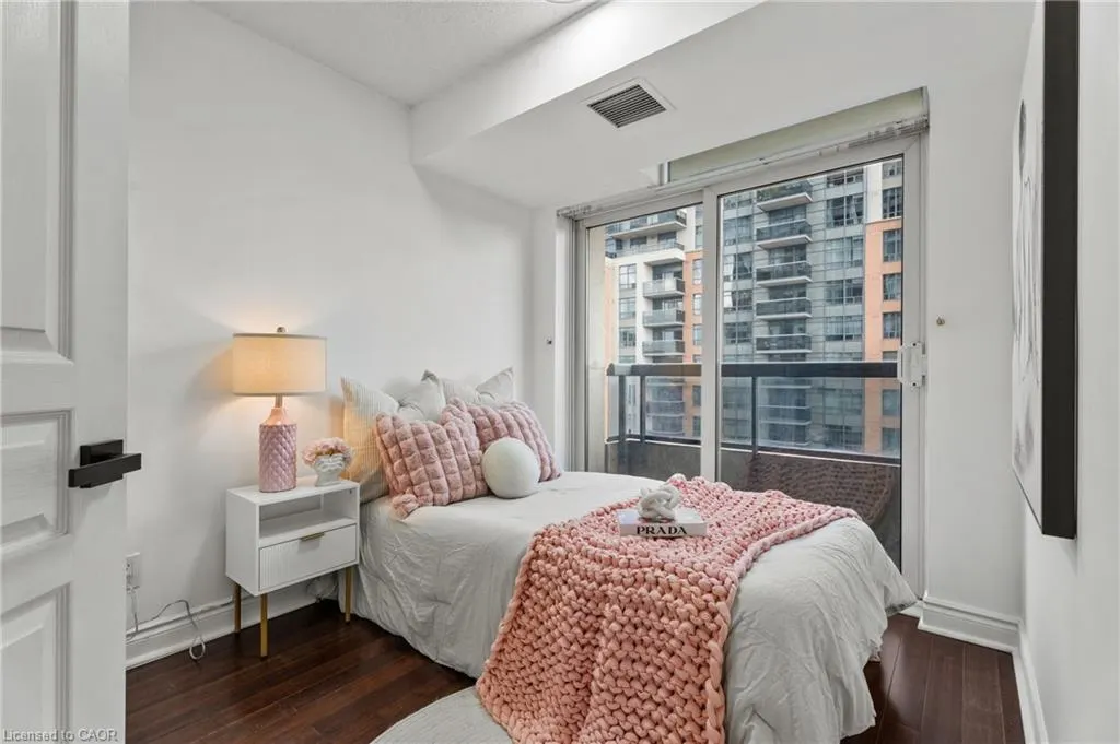 15 Northtown Way, #1222