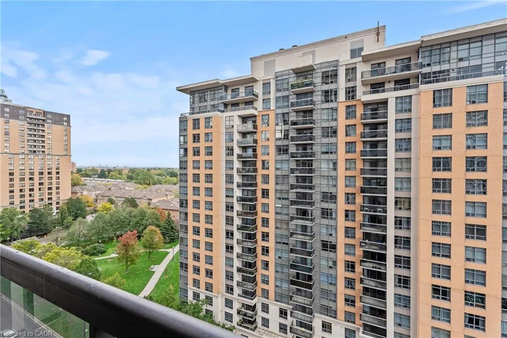 15 Northtown Way, #1222