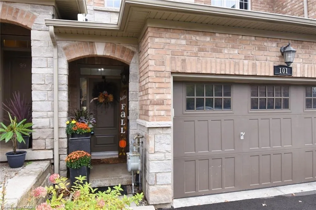 101 Oakhaven Place