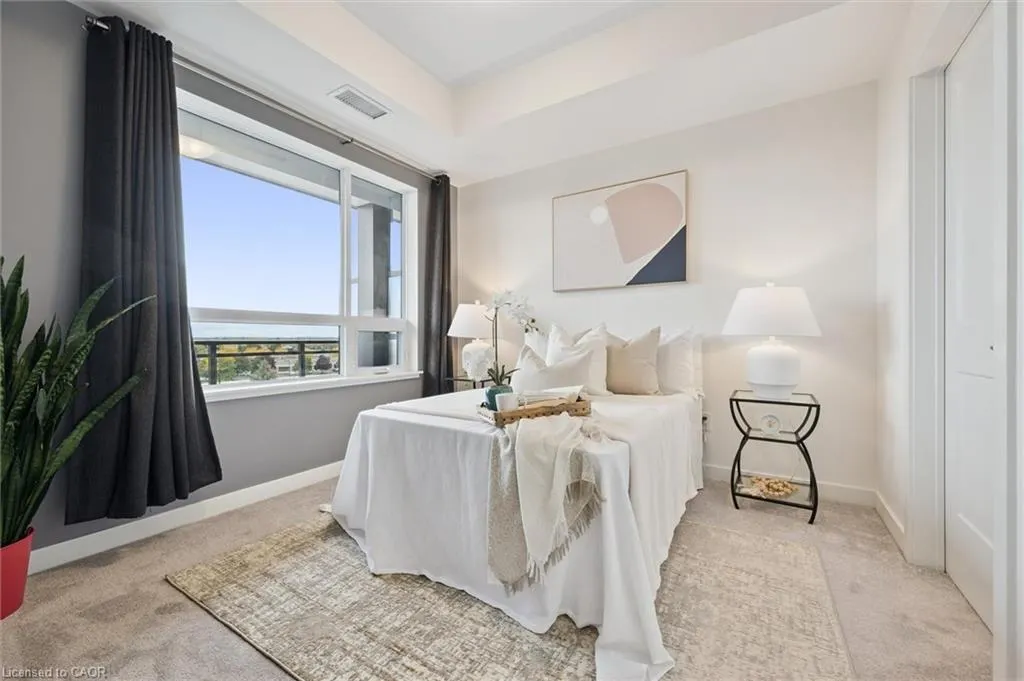251 Northfield Drive E, #516