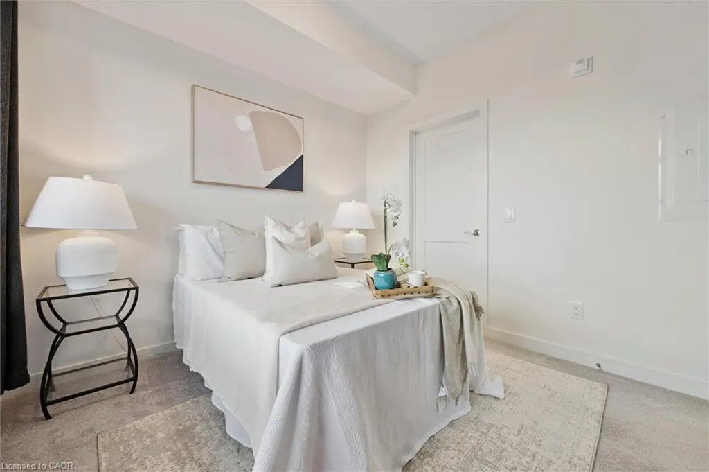 251 Northfield Drive E, #516