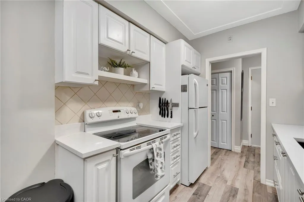 11 Woodman Drive S, #307