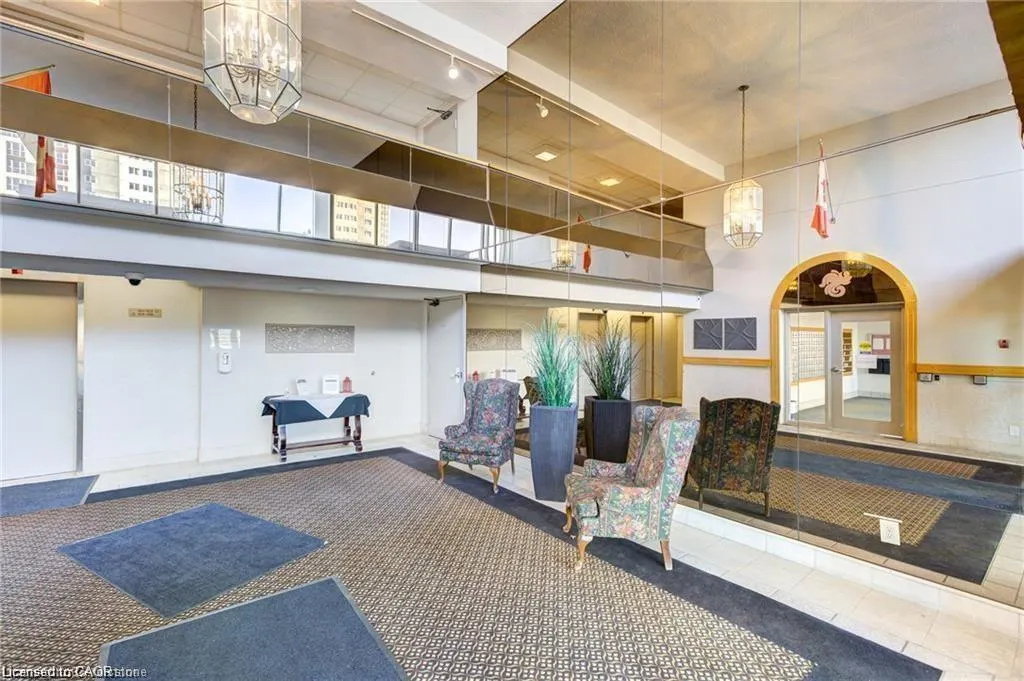 375 King Street N, #1608