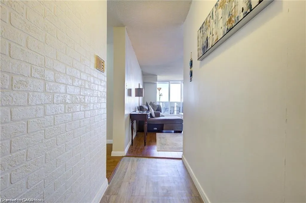 375 King Street N, #1608