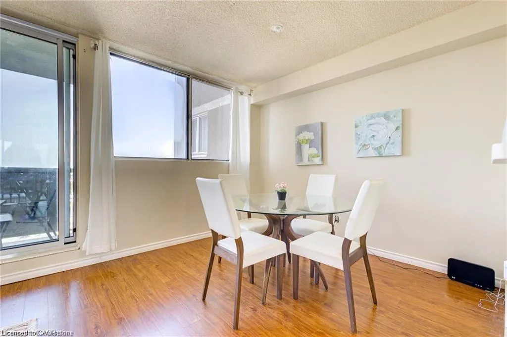 375 King Street N, #1608