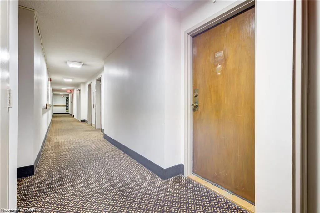 375 King Street N, #1608