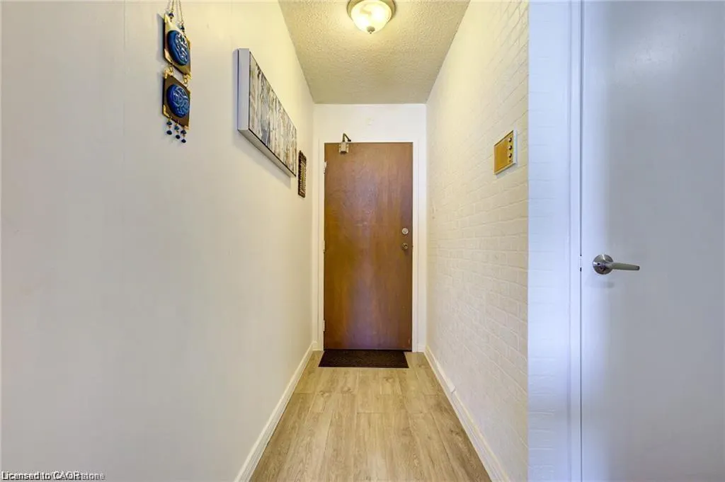 375 King Street N, #1608