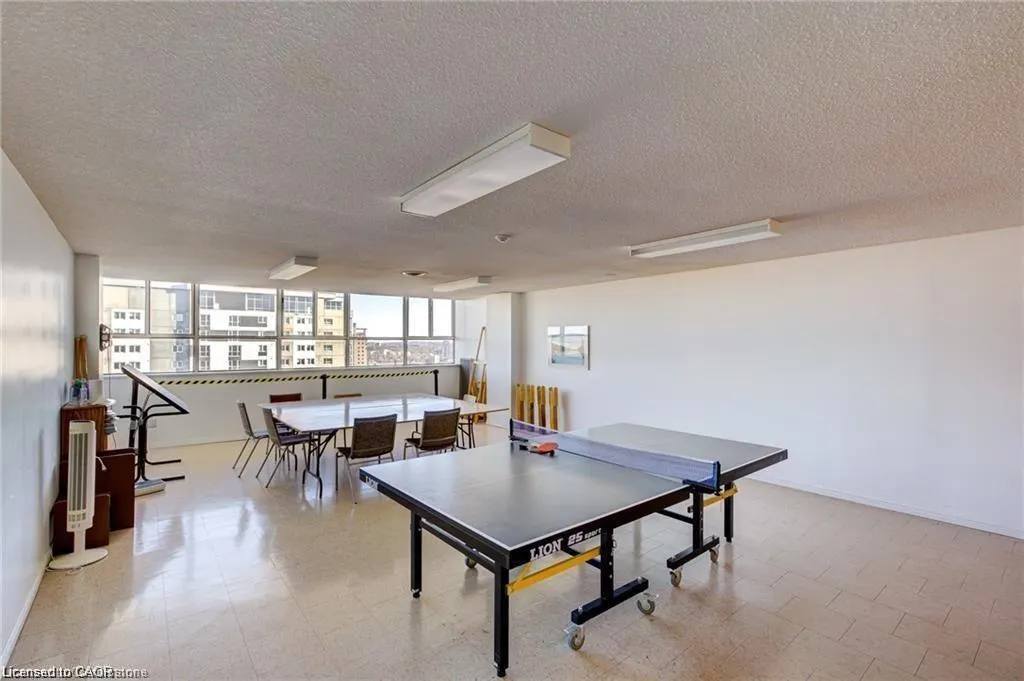 375 King Street N, #1608
