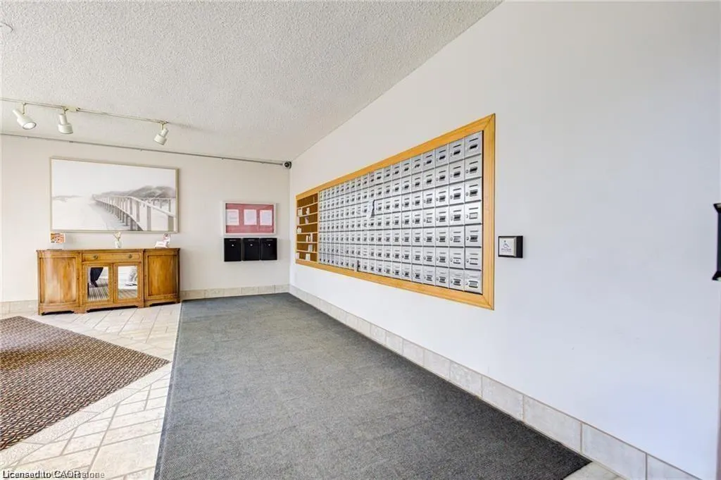 375 King Street N, #1608