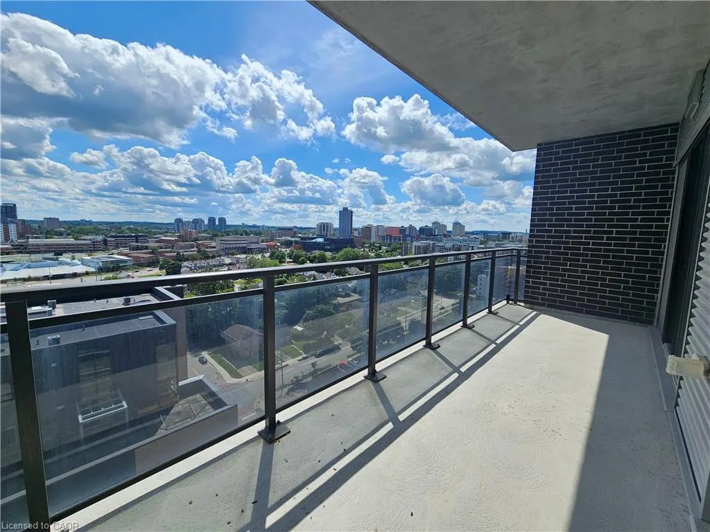 318 Spruce Street, #1501