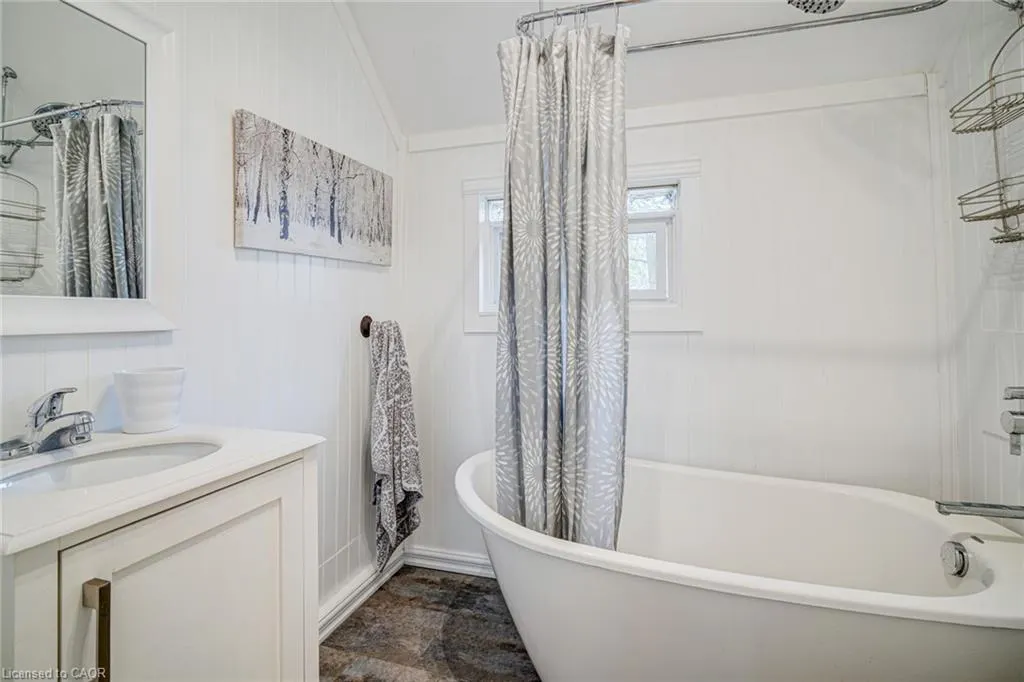 396 Hunter Street W, #2
