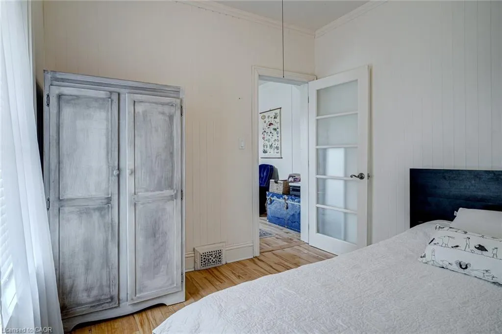 396 Hunter Street W, #2