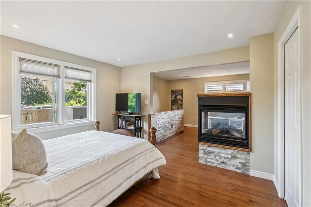 1424 Alfred Crescent