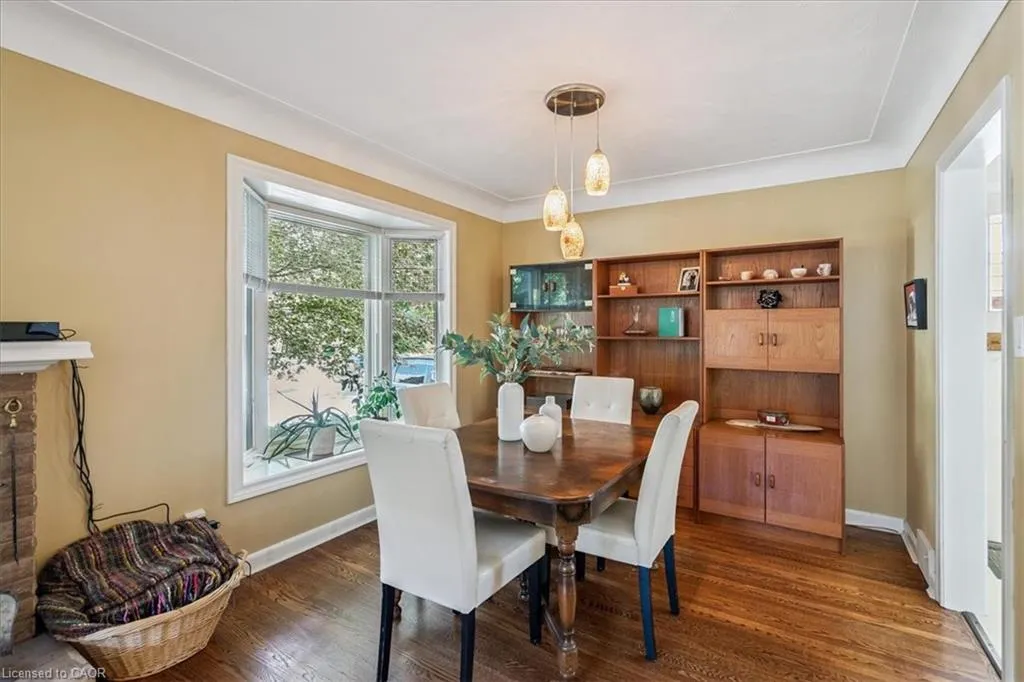 1424 Alfred Crescent