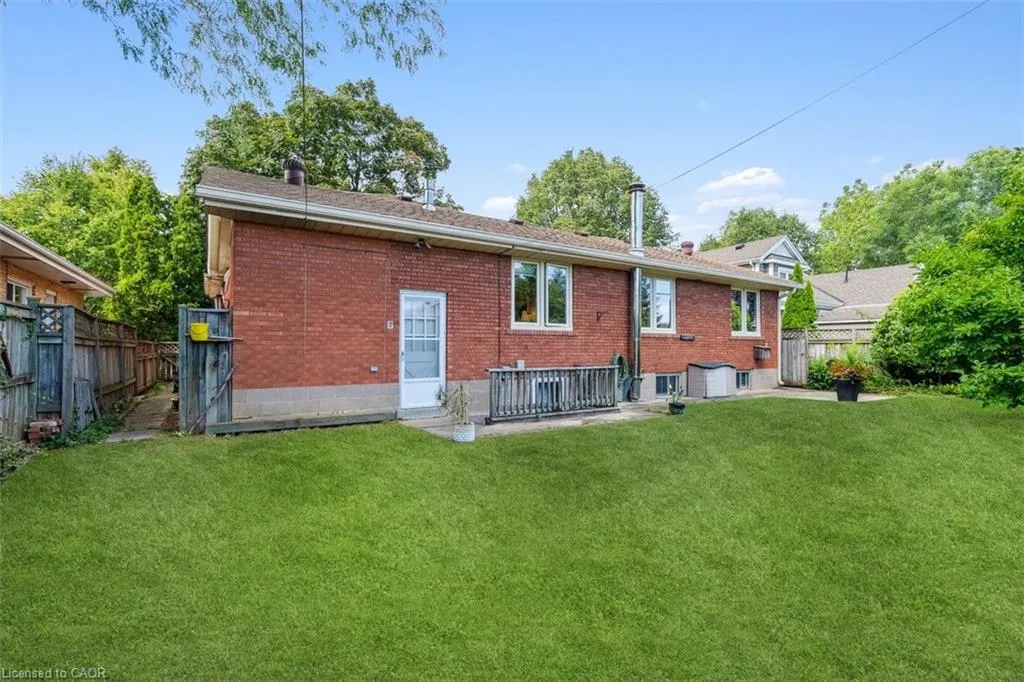 1424 Alfred Crescent