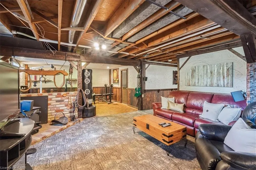 1424 Alfred Crescent