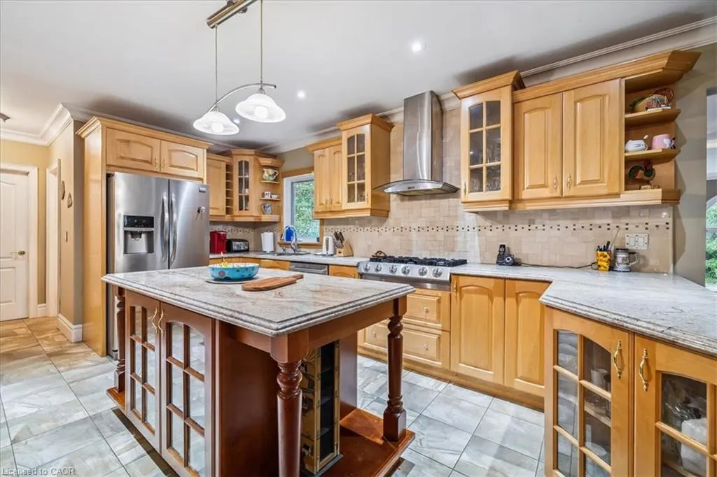976 Garden Lane