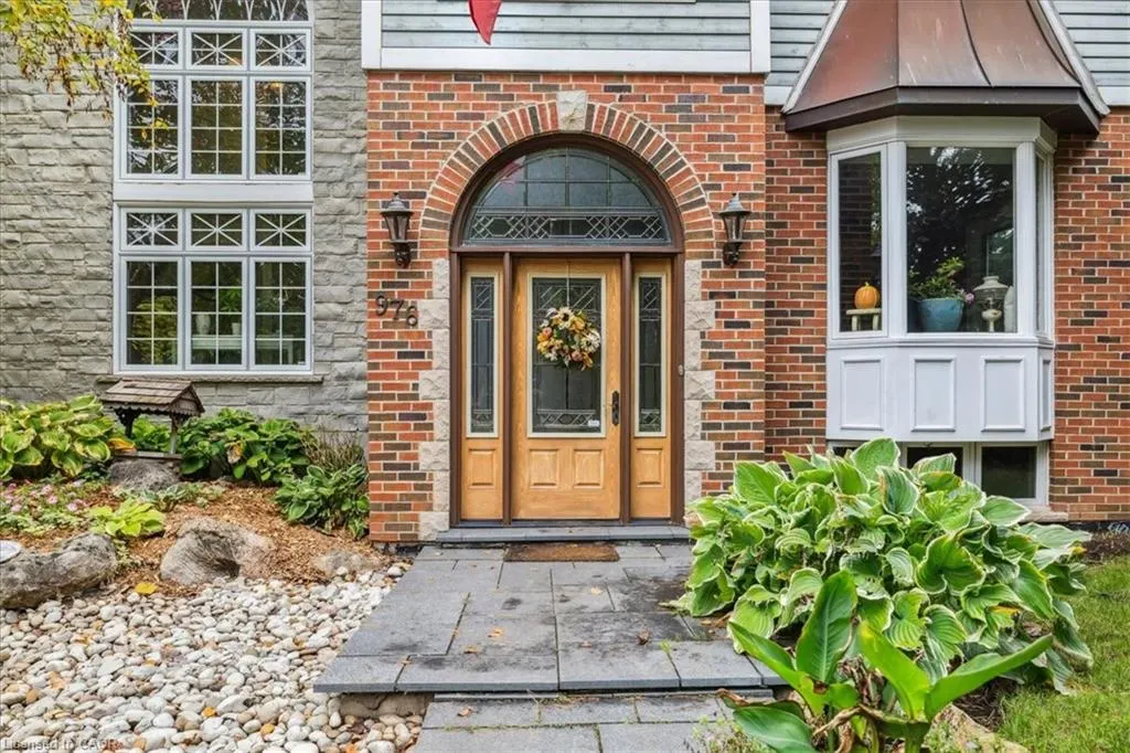976 Garden Lane