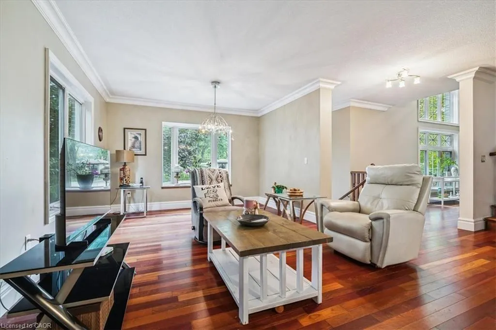 976 Garden Lane