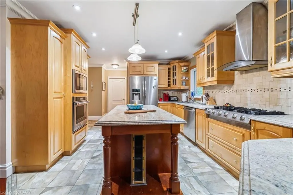 976 Garden Lane