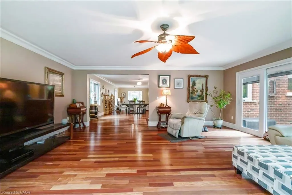 976 Garden Lane