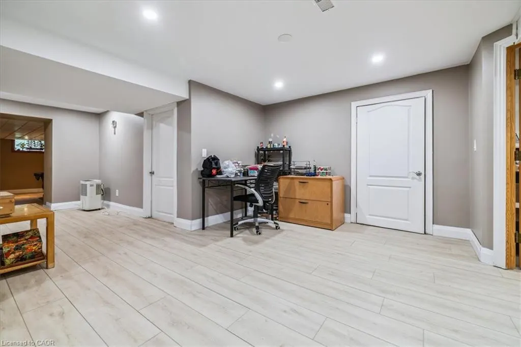 976 Garden Lane