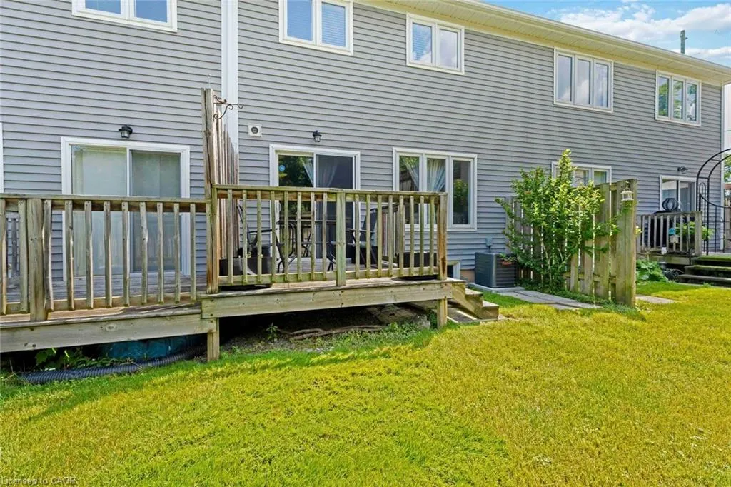 9 Lakeshore Road, #2
