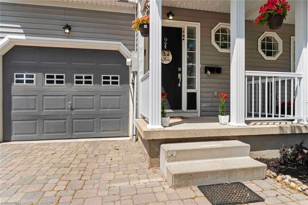 9 Lakeshore Road, #2