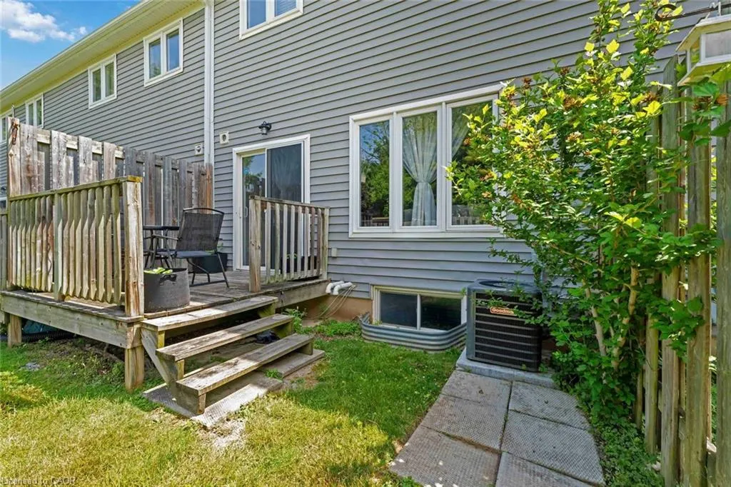 9 Lakeshore Road, #2