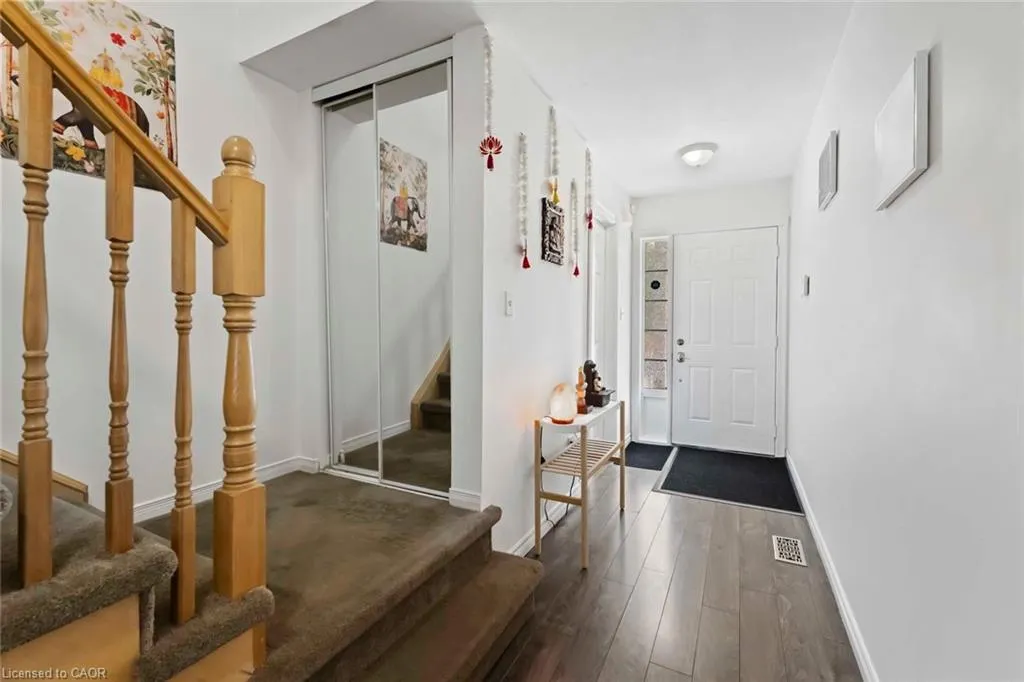 9 Lakeshore Road, #2