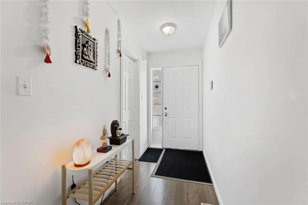 9 Lakeshore Road, #2