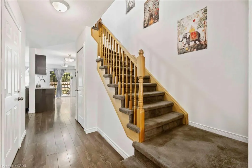 9 Lakeshore Road, #2