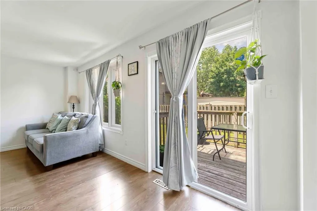 9 Lakeshore Road, #2