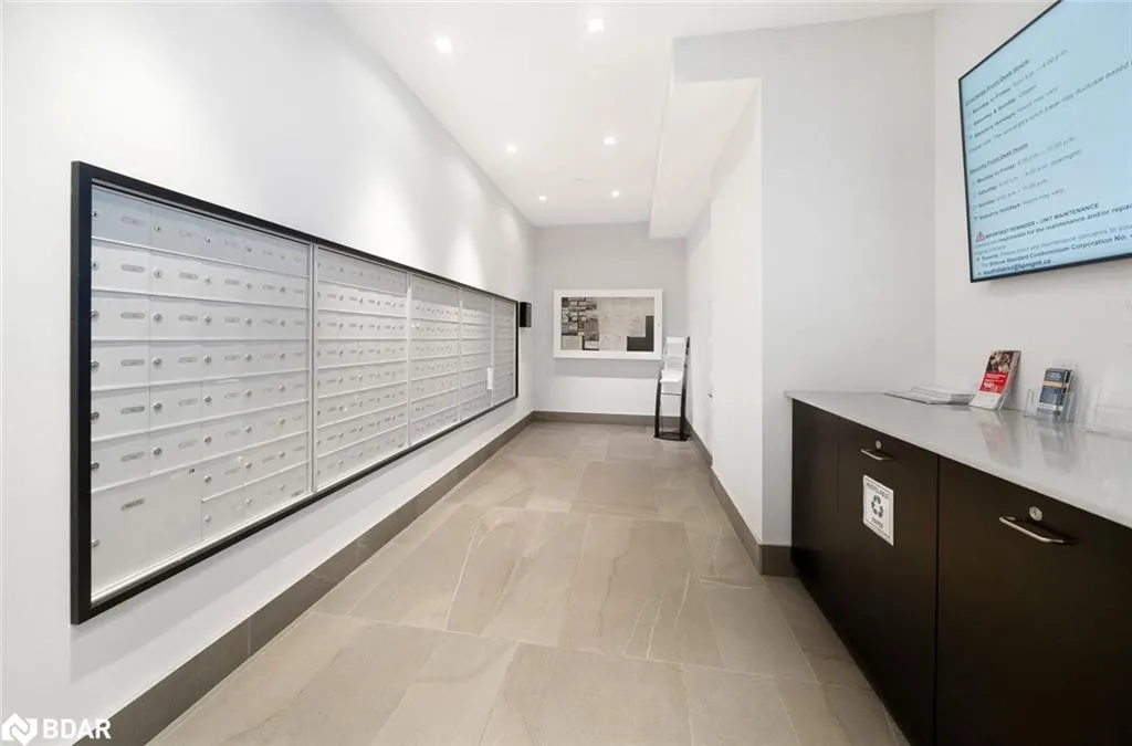 681 Yonge Street, #114
