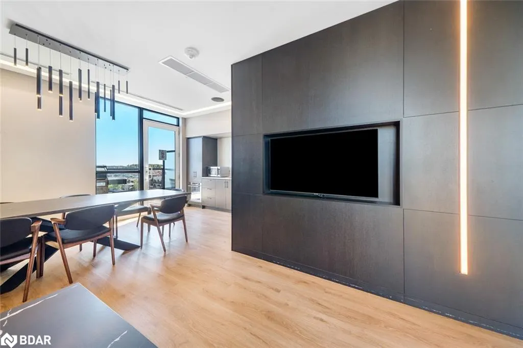 681 Yonge Street, #114