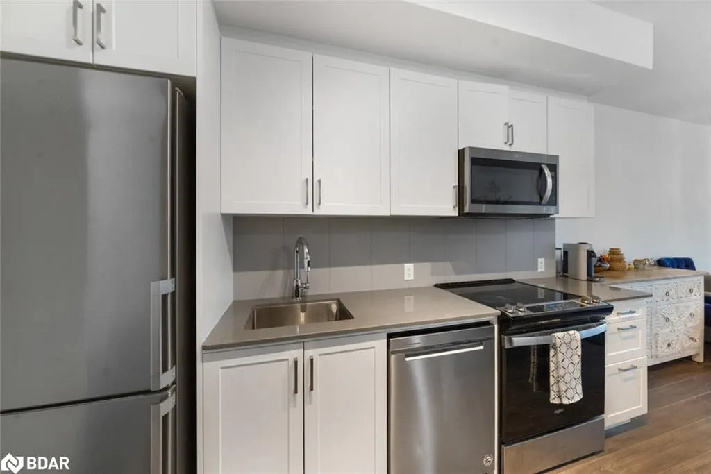 681 Yonge Street, #114